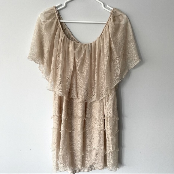 EUC XS Mango all lace mini dress - Picture 1 of 5